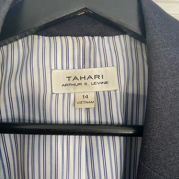 TAHARI suit. Styled with oversized belted blazer look. - Picture 11 of 11